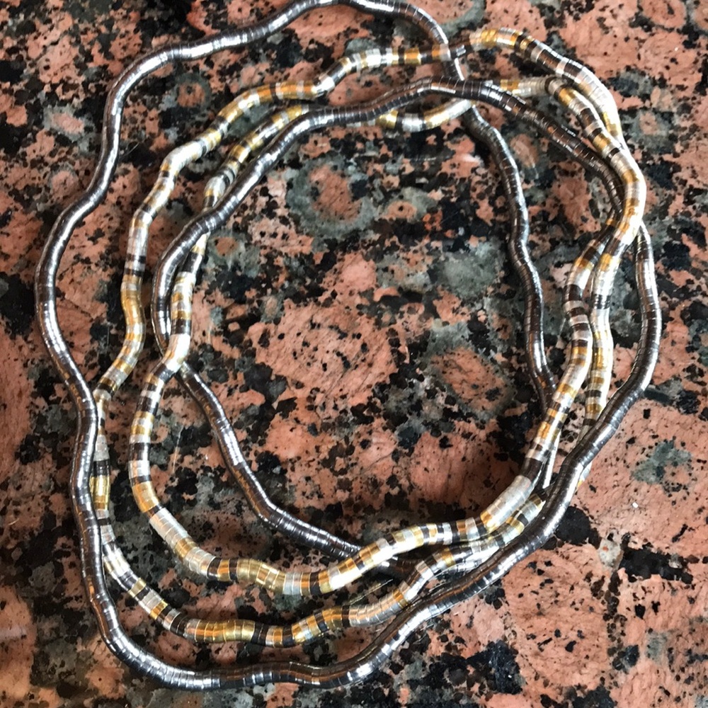 Bend and shape necklaces